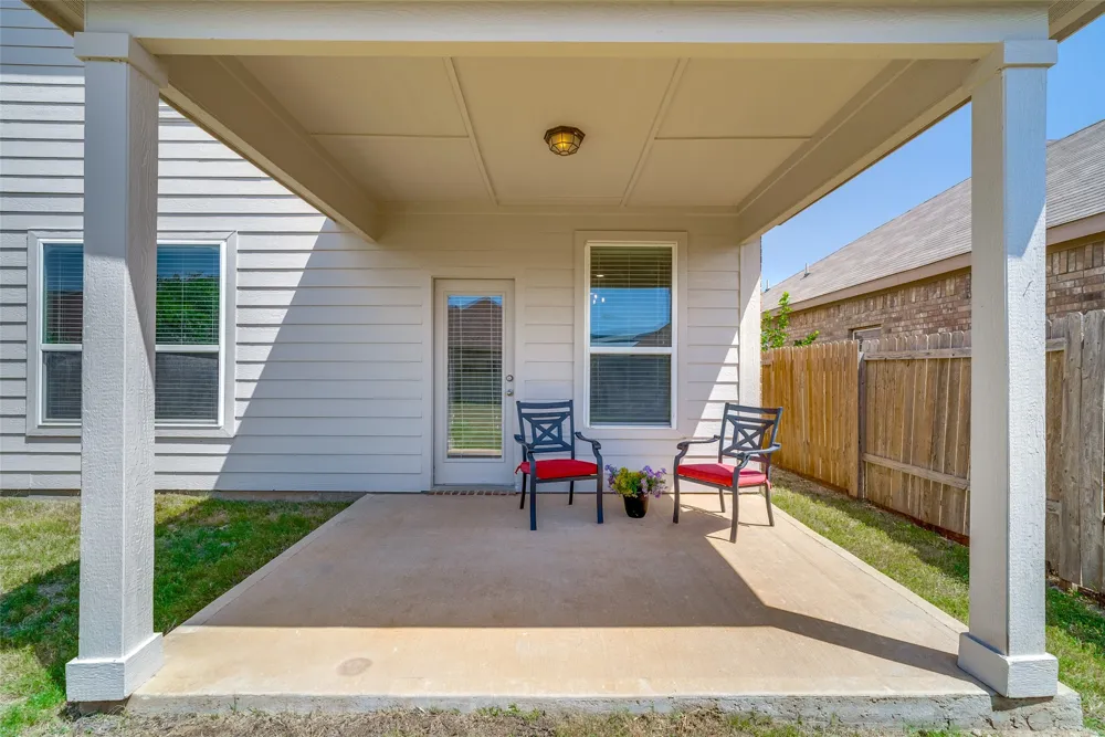 4225 Tower Lane Crowley, TX 76036