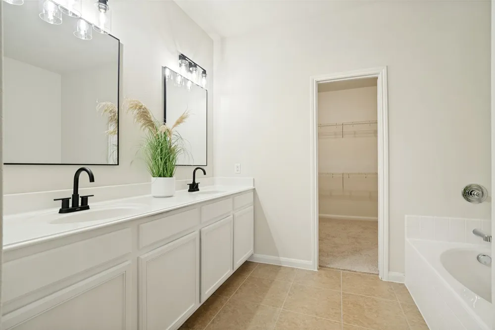 4225 Tower Lane Crowley, TX 76036