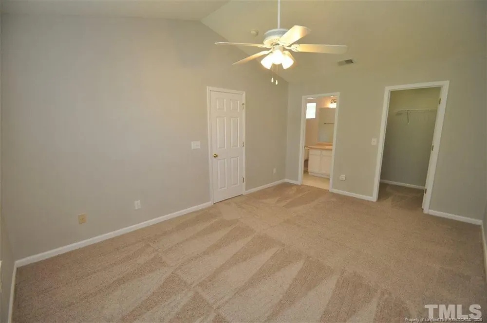 5909 Rivercliff Court Raleigh, NC 27610