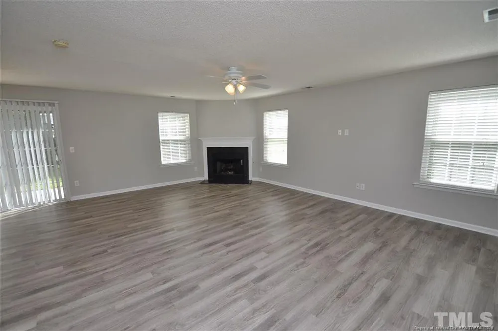 5909 Rivercliff Court Raleigh, NC 27610