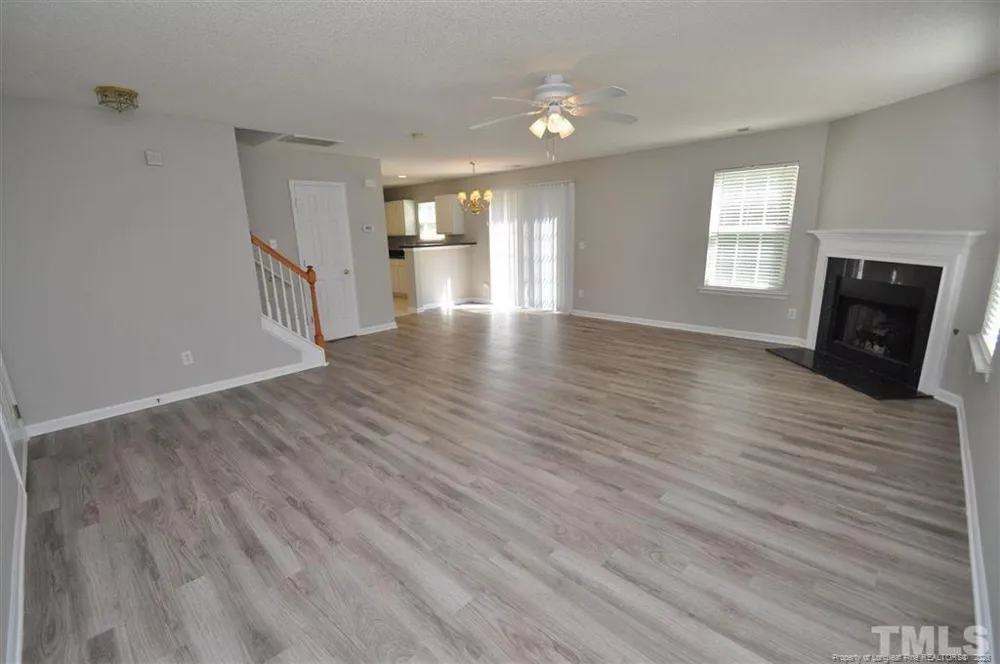 5909 Rivercliff Court Raleigh, NC 27610