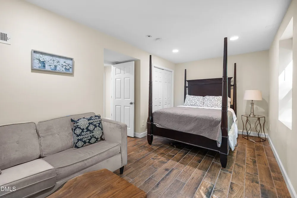 105 Lexington Road Chapel Hill, NC 27516