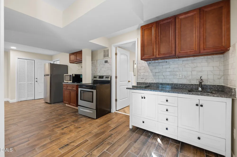 105 Lexington Road Chapel Hill, NC 27516