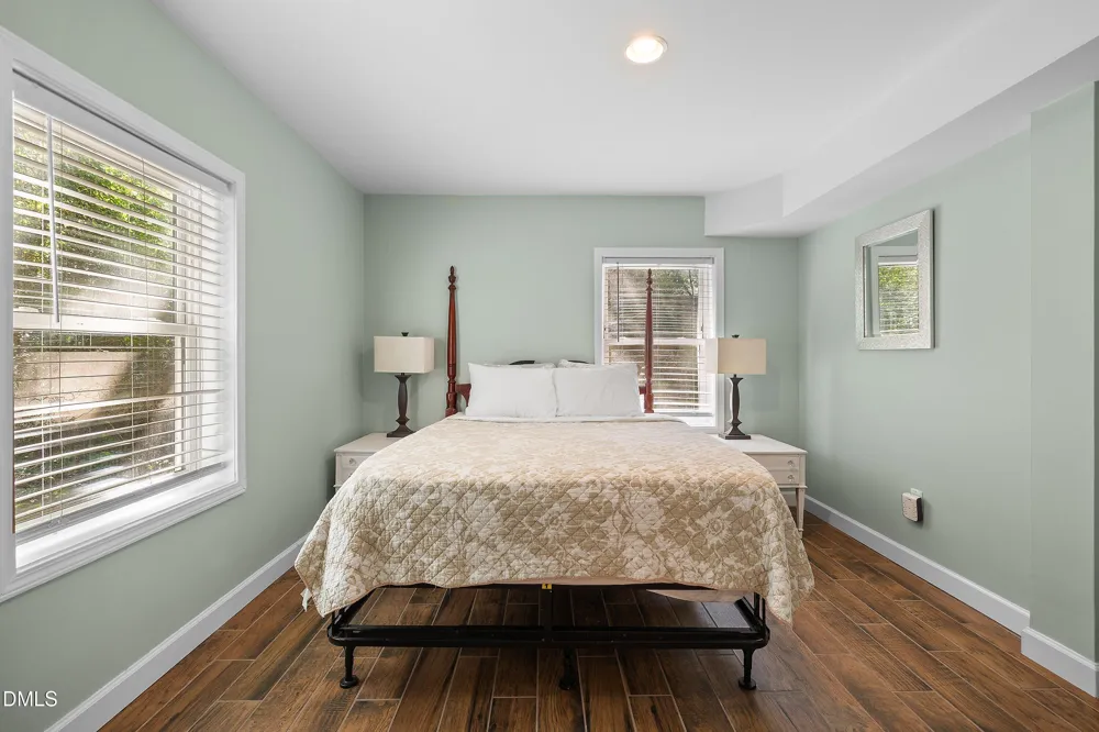 105 Lexington Road Chapel Hill, NC 27516