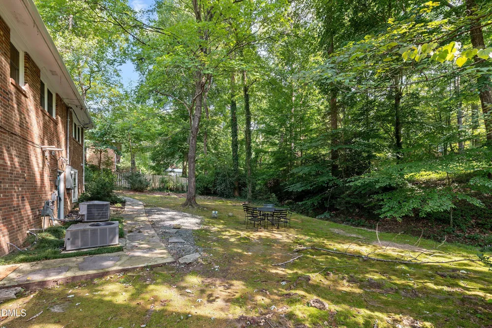 105 Lexington Road Chapel Hill, NC 27516