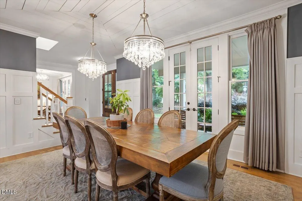 150 Lochwood W Drive Cary, NC 27518