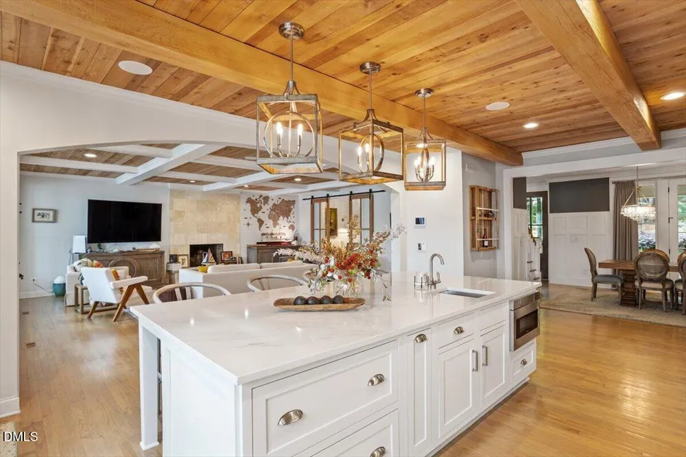 150 Lochwood W Drive Cary, NC 27518