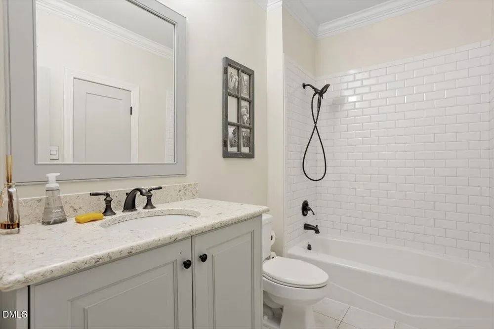 150 Lochwood W Drive Cary, NC 27518
