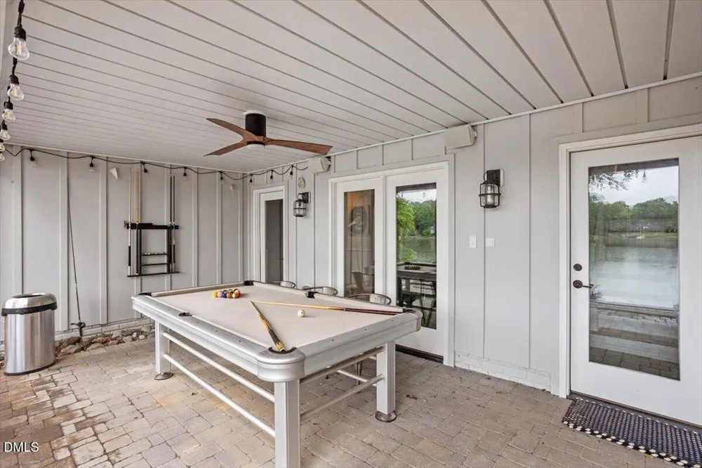 150 Lochwood W Drive Cary, NC 27518