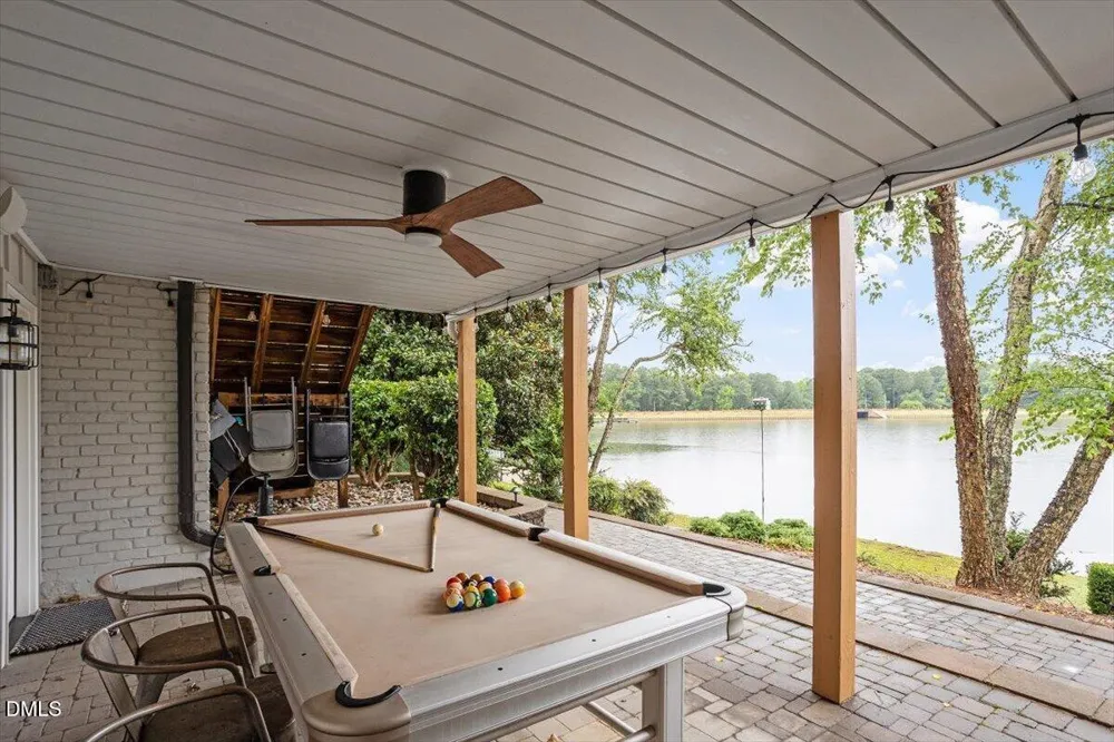 150 Lochwood W Drive Cary, NC 27518