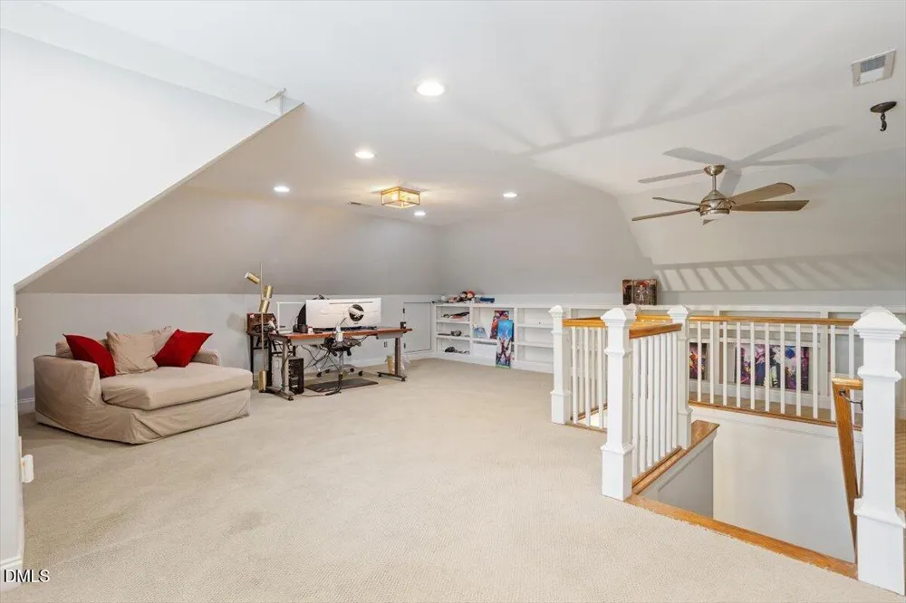 150 Lochwood W Drive Cary, NC 27518