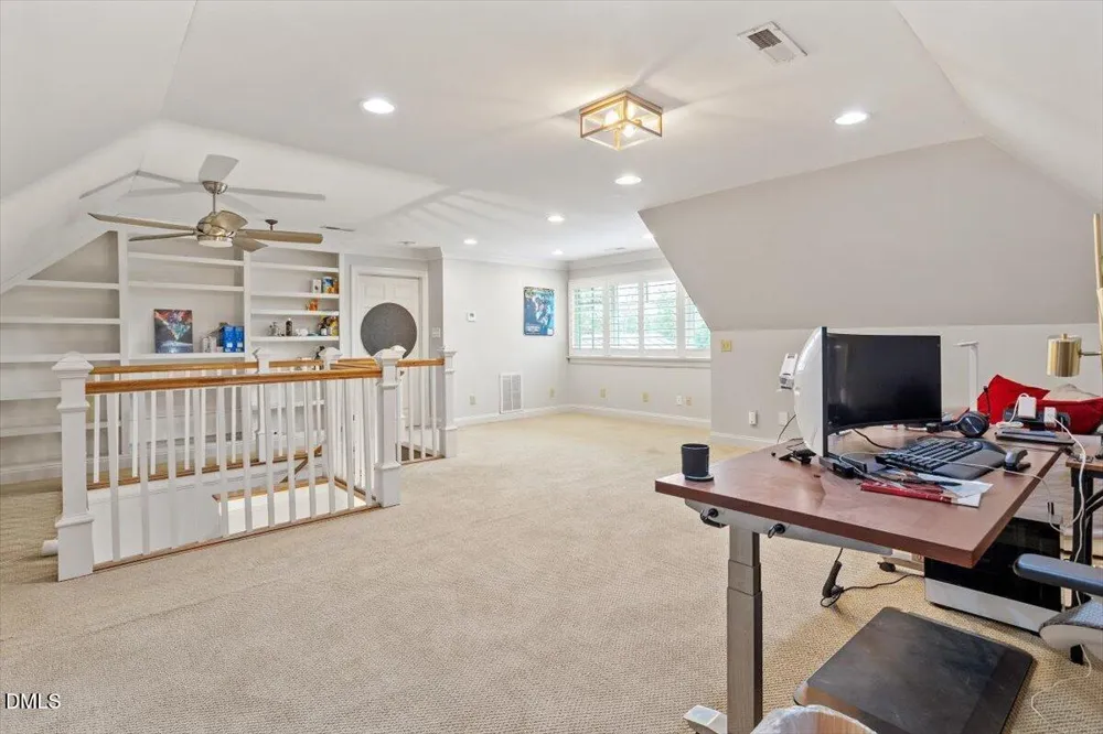 150 Lochwood W Drive Cary, NC 27518