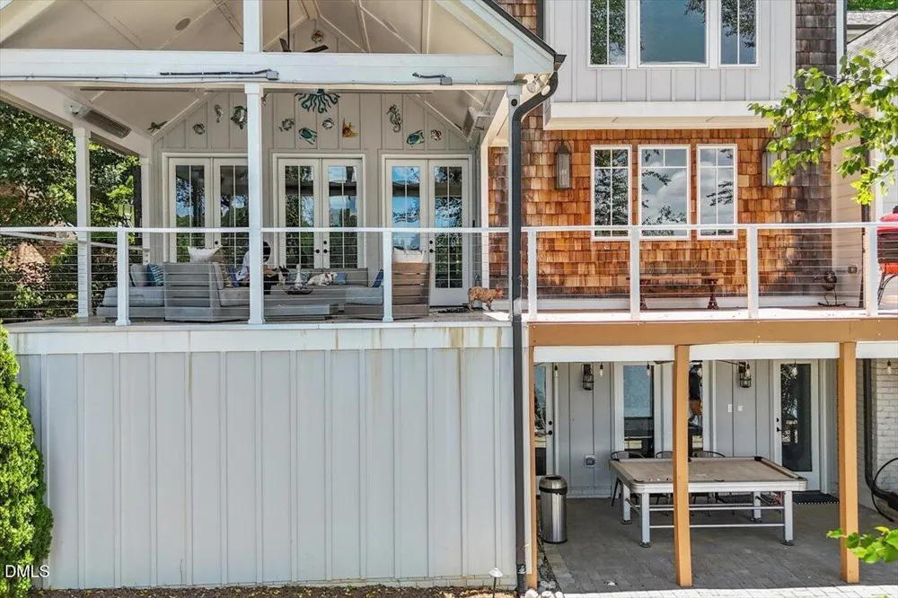 150 Lochwood W Drive Cary, NC 27518
