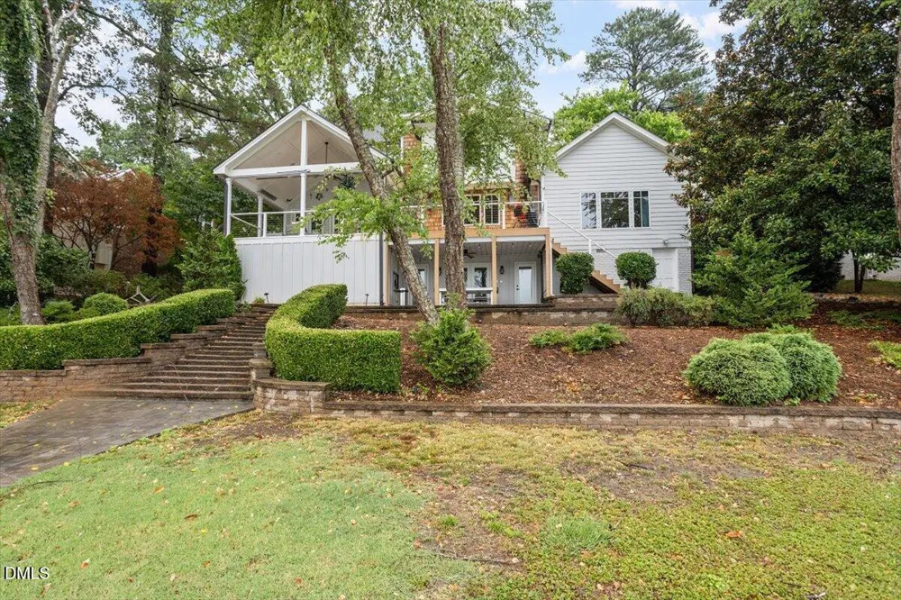 150 Lochwood W Drive Cary, NC 27518
