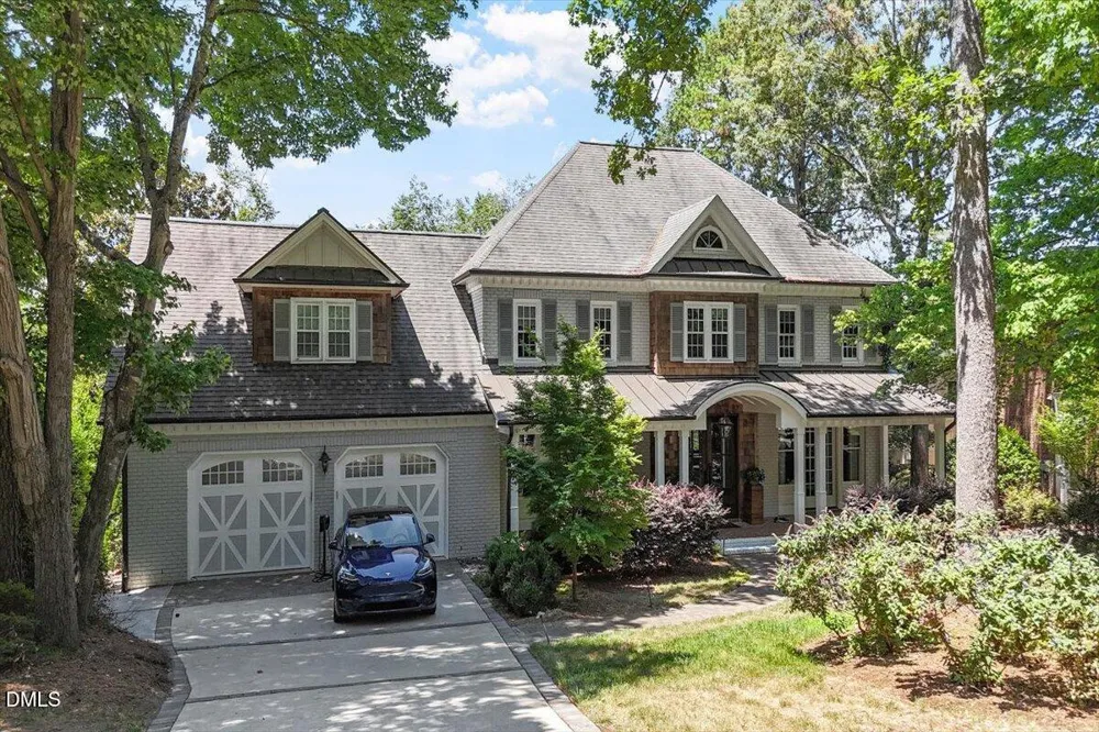 150 Lochwood W Drive Cary, NC 27518