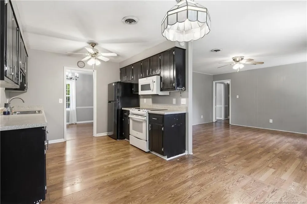 3724 Masters Drive Hope Mills, NC 28348
