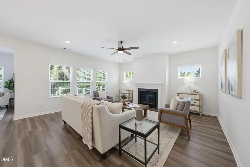 537 Oaks End Drive Holly Springs, NC 27540