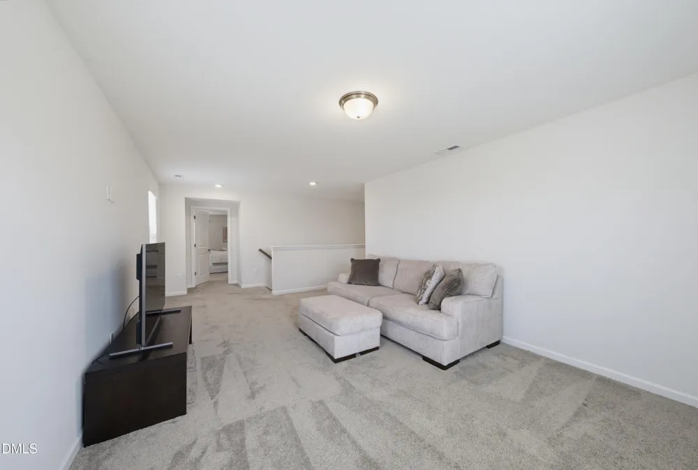 537 Oaks End Drive Holly Springs, NC 27540