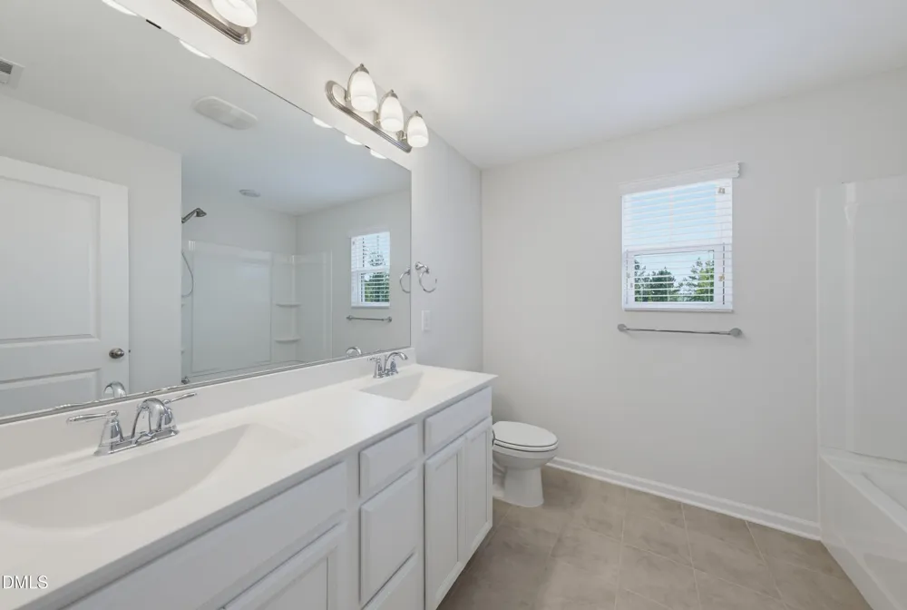 537 Oaks End Drive Holly Springs, NC 27540