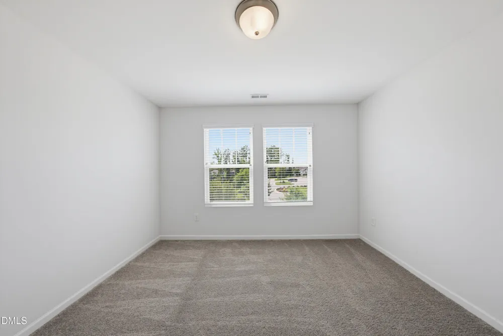 537 Oaks End Drive Holly Springs, NC 27540