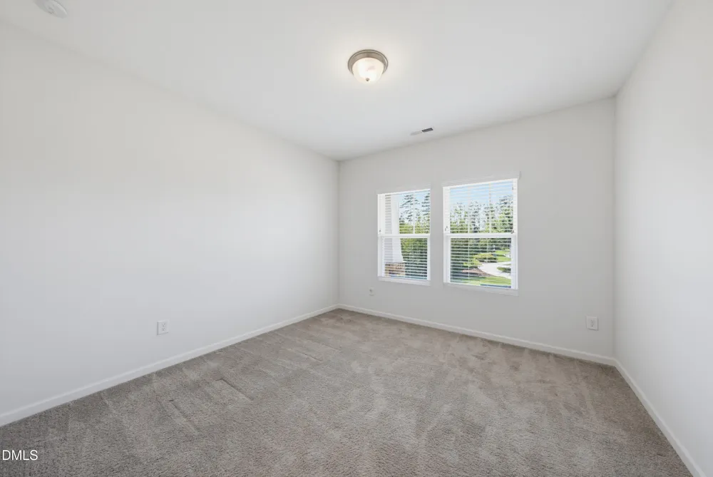 537 Oaks End Drive Holly Springs, NC 27540
