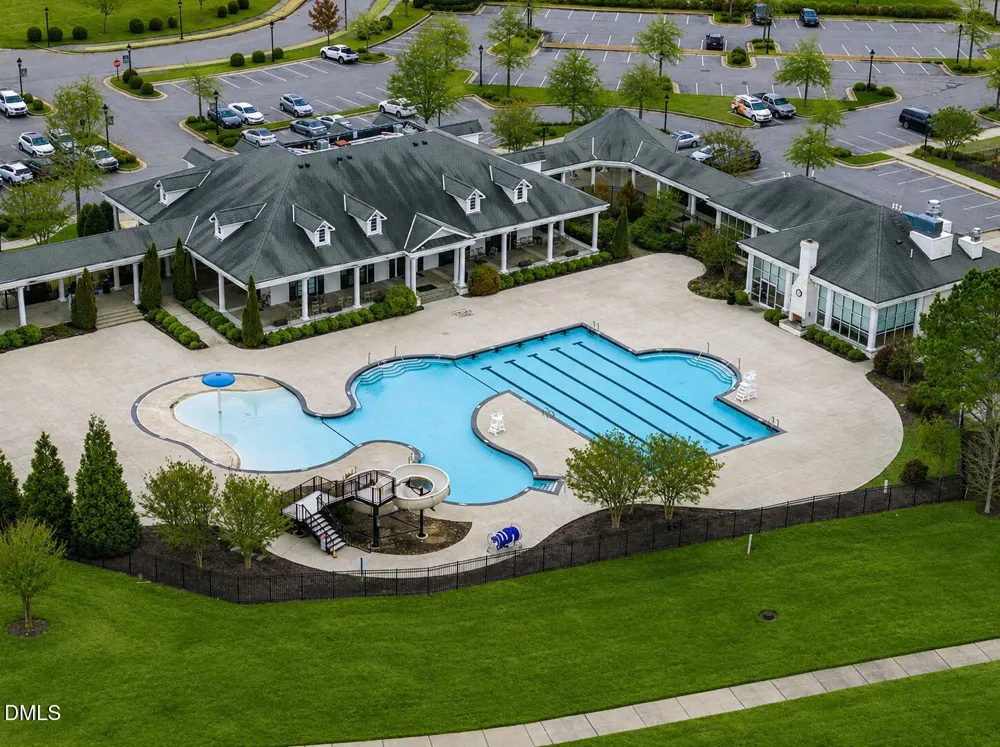 537 Oaks End Drive Holly Springs, NC 27540