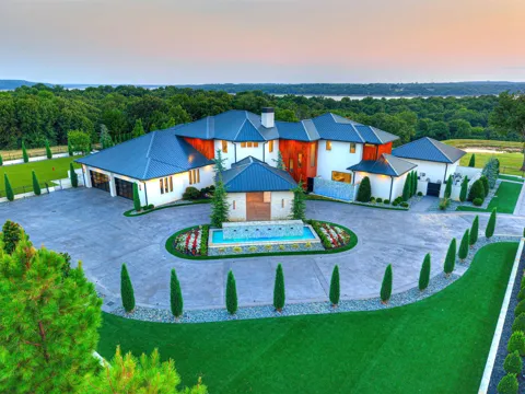 833 Mayfield Road