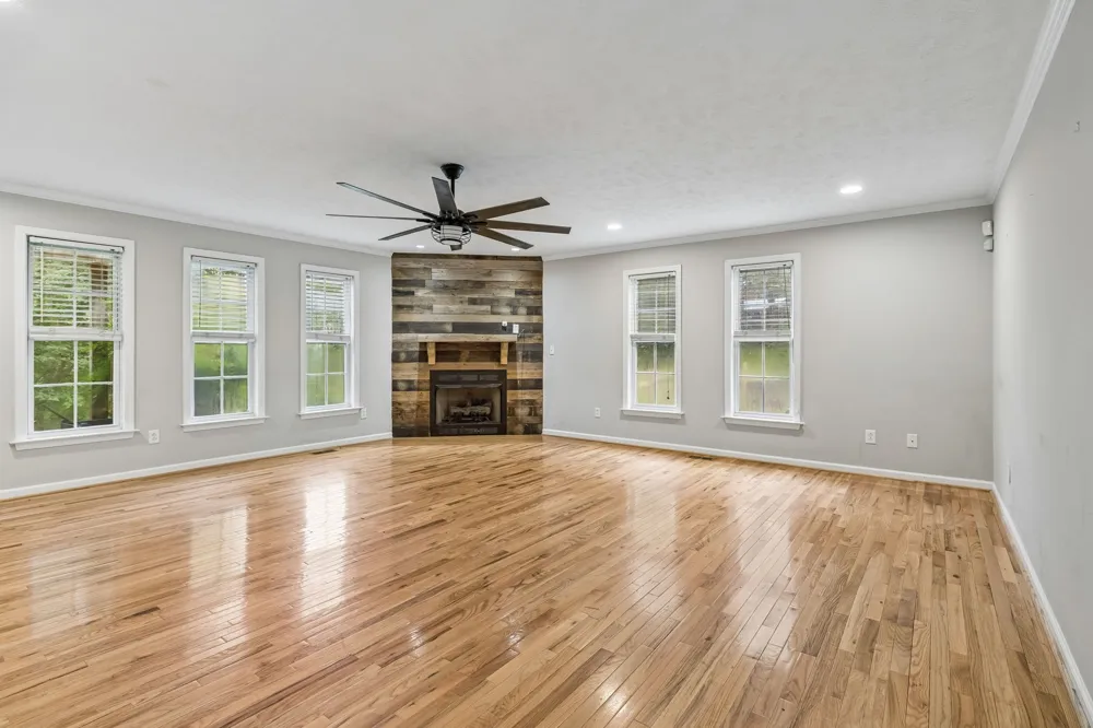 1200 Dawson Rd White Bluff, TN 37187