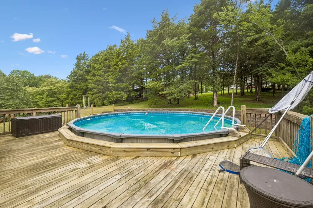 1200 Dawson Rd White Bluff, TN 37187