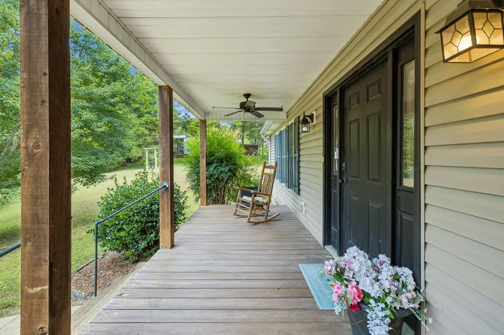 1200 Dawson Rd White Bluff, TN 37187