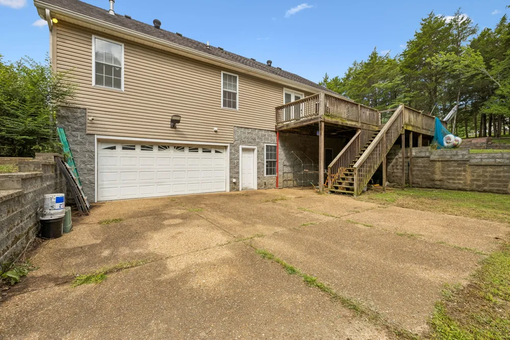 1200 Dawson Rd White Bluff, TN 37187