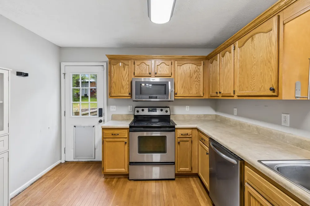 1200 Dawson Rd White Bluff, TN 37187