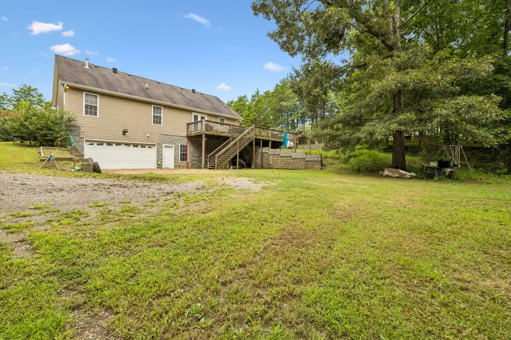 1200 Dawson Rd White Bluff, TN 37187