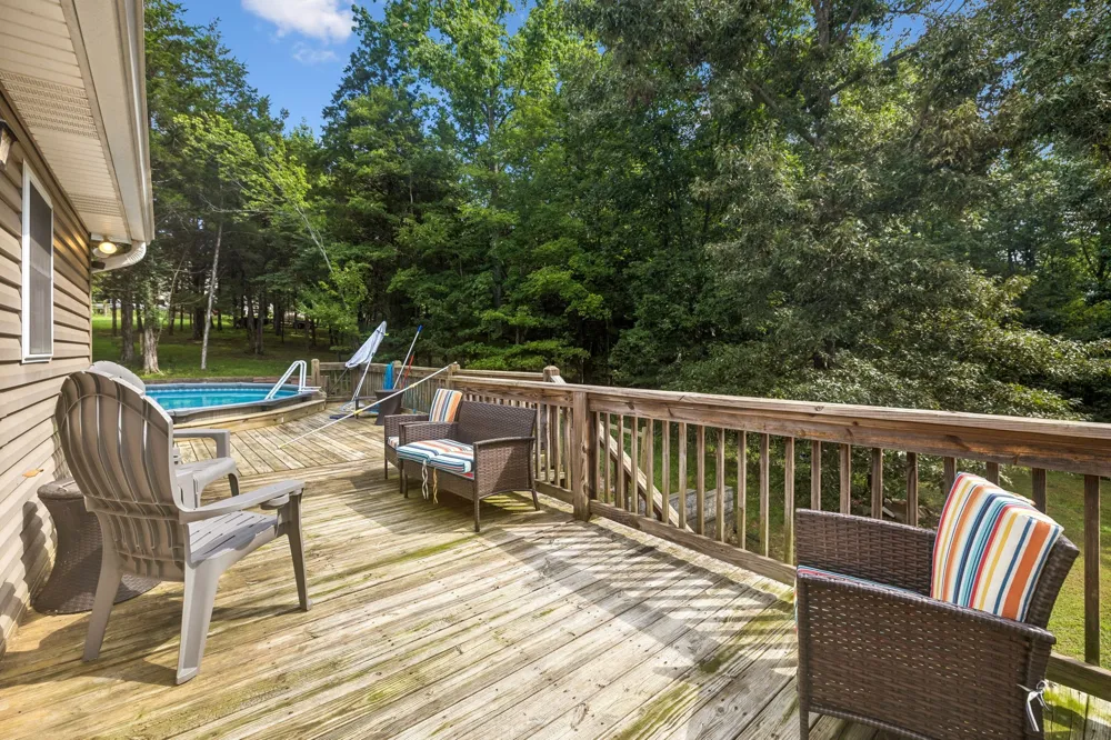 1200 Dawson Rd White Bluff, TN 37187