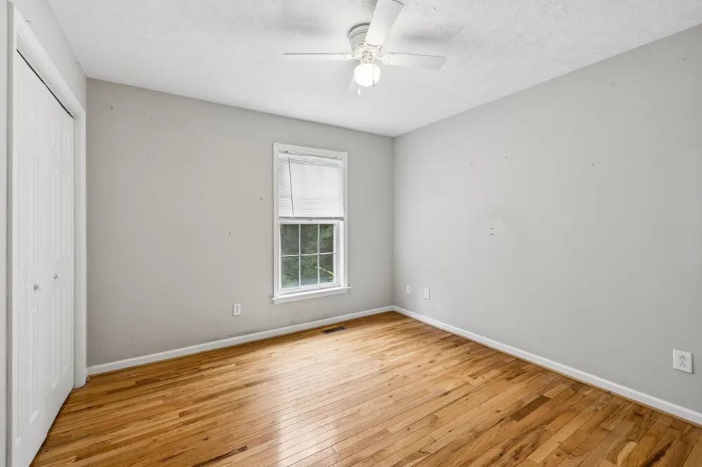 1200 Dawson Rd White Bluff, TN 37187