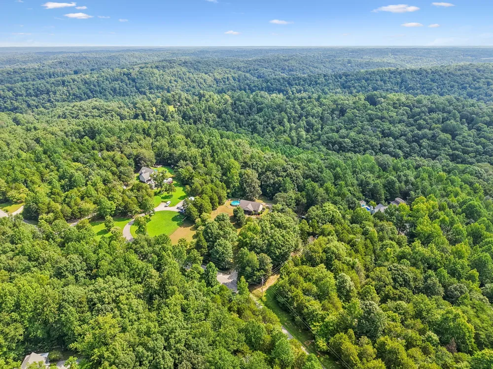 1200 Dawson Rd White Bluff, TN 37187