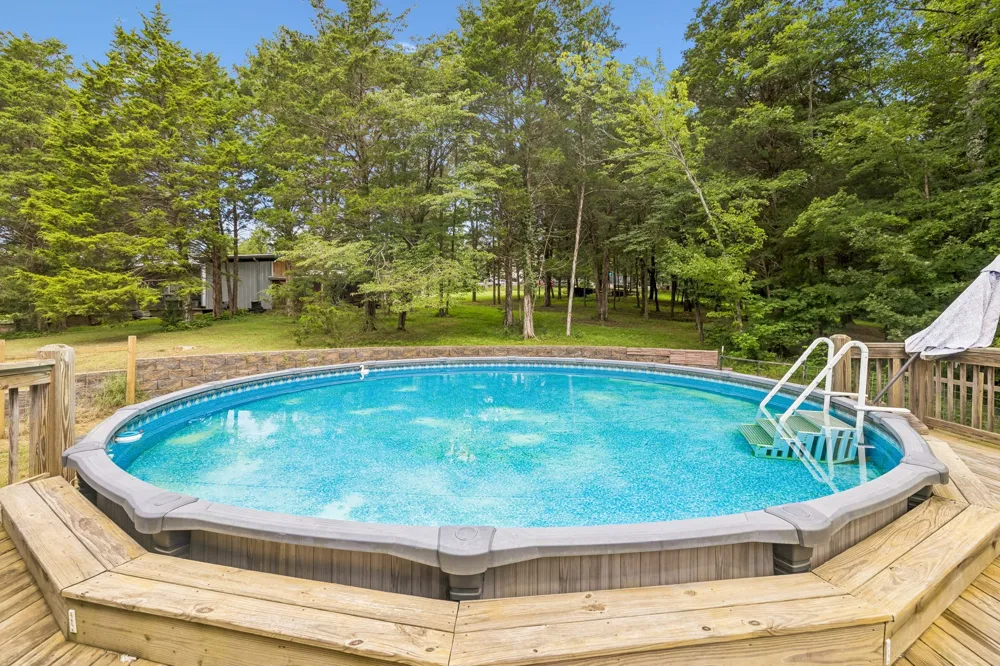1200 Dawson Rd White Bluff, TN 37187