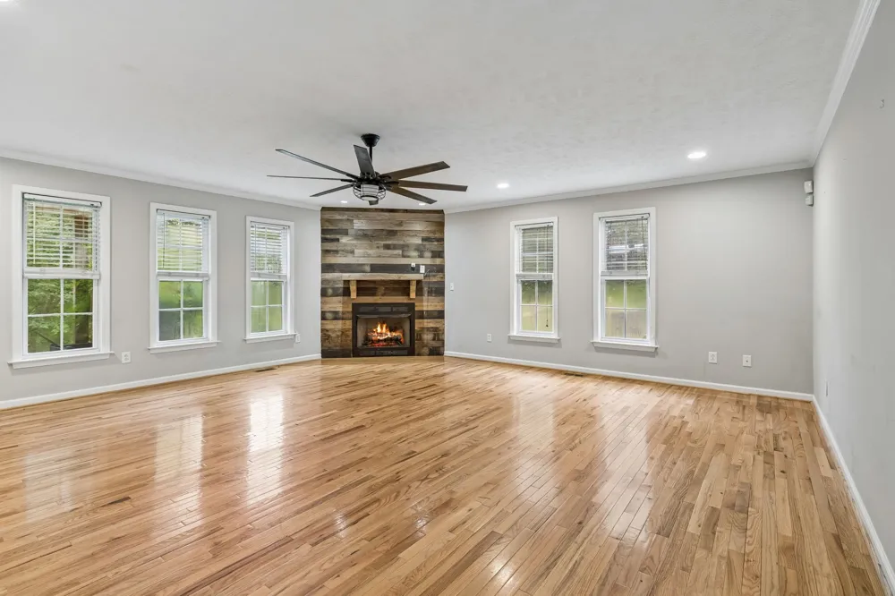 1200 Dawson Rd White Bluff, TN 37187