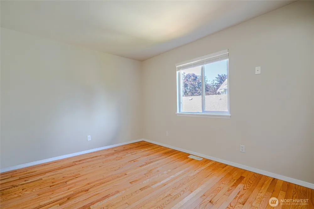 19500 6th Avenue S Des Moines, WA 98148