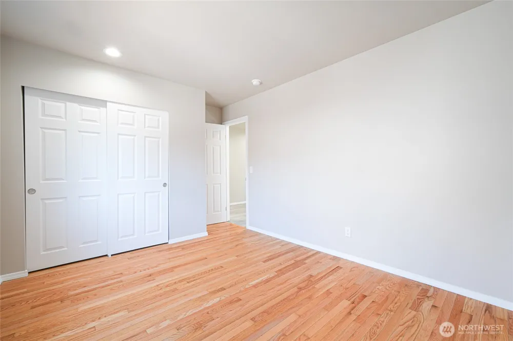 19500 6th Avenue S Des Moines, WA 98148