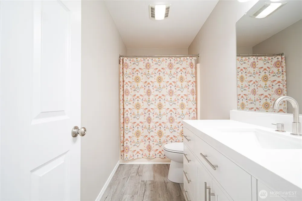 19500 6th Avenue S Des Moines, WA 98148