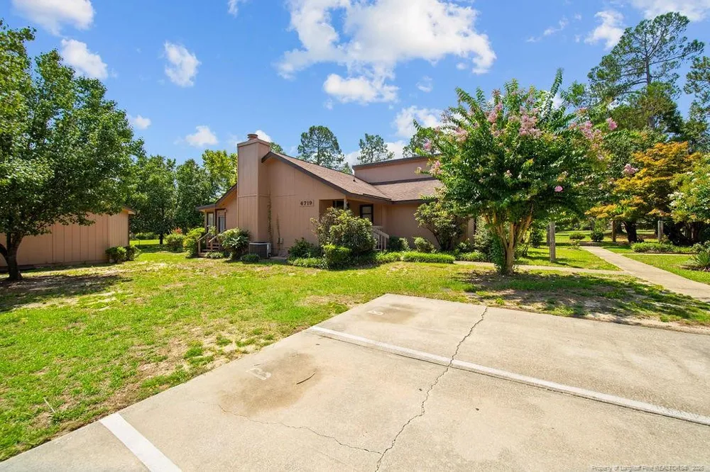 6719 Irongate Drive #B Fayetteville, NC 28306