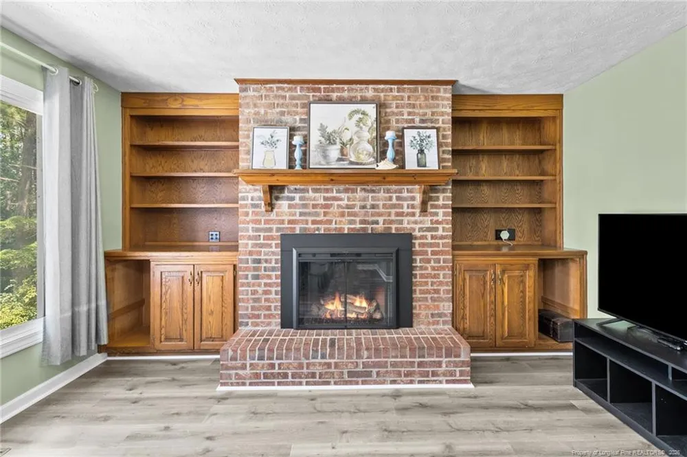 16401 Lakeshore Drive Wagram, NC 28396