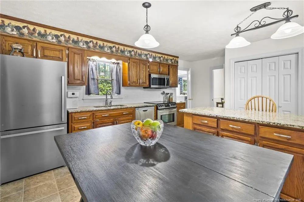 16401 Lakeshore Drive Wagram, NC 28396
