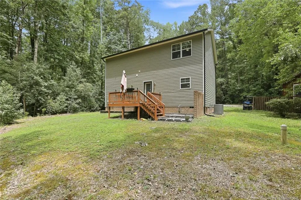 407 W Mooring Sanford, NC 27332