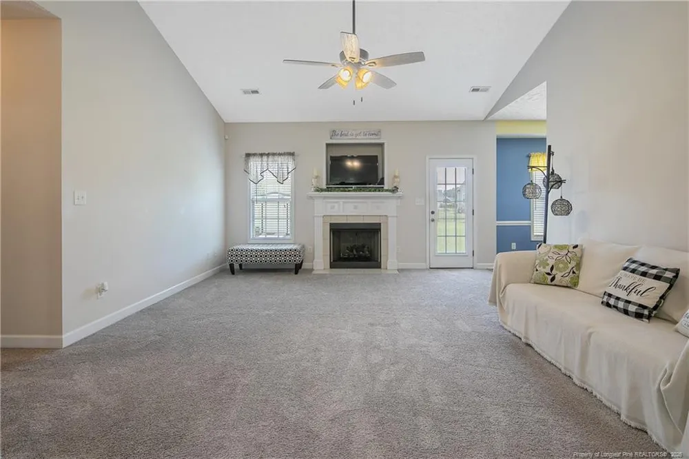 1916 Pineville Drive Hope Mills, NC 28348