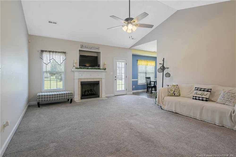 1916 Pineville Drive Hope Mills, NC 28348