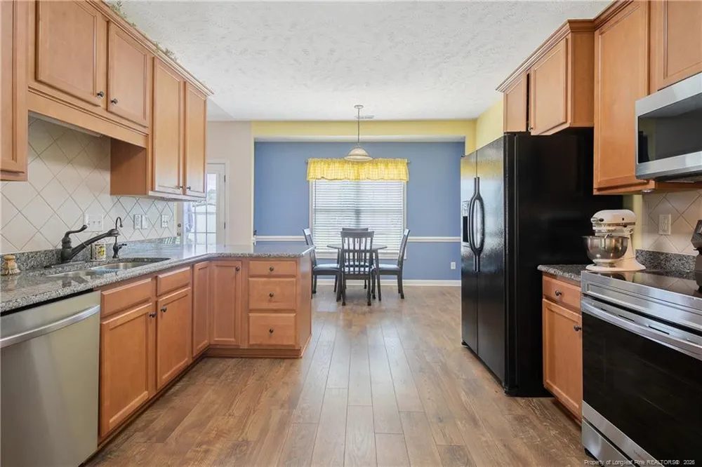 1916 Pineville Drive Hope Mills, NC 28348