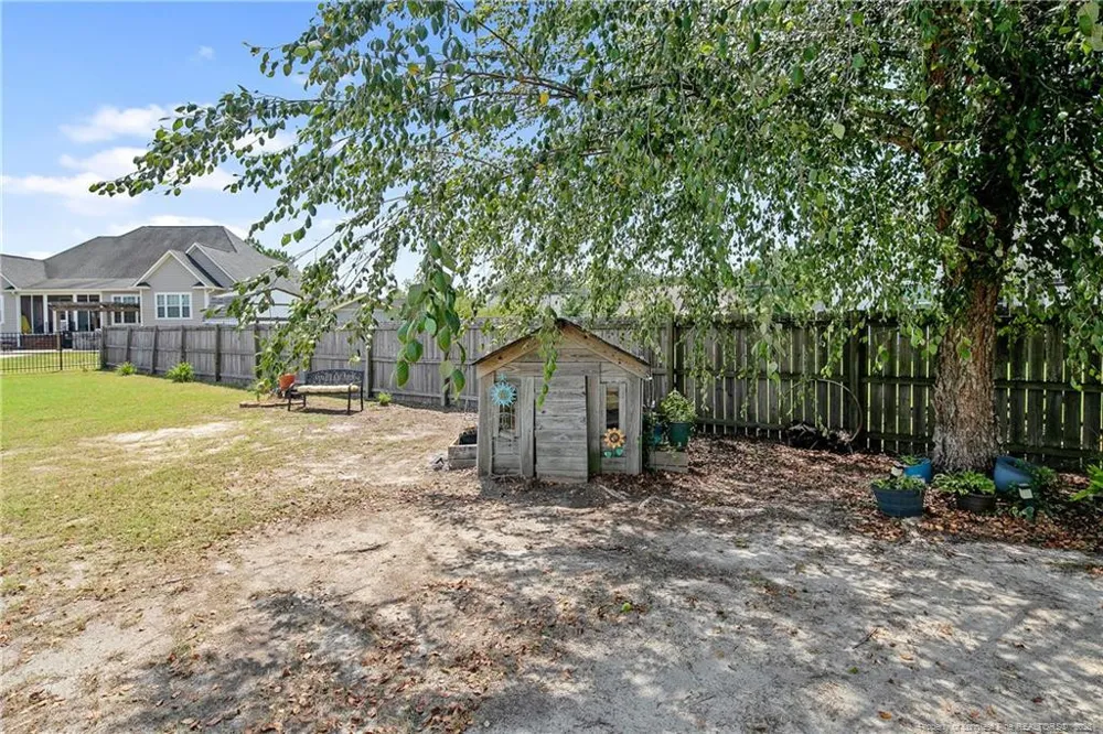 1916 Pineville Drive Hope Mills, NC 28348
