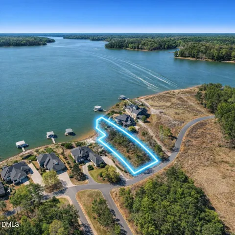3305 Lake Pointe Drive